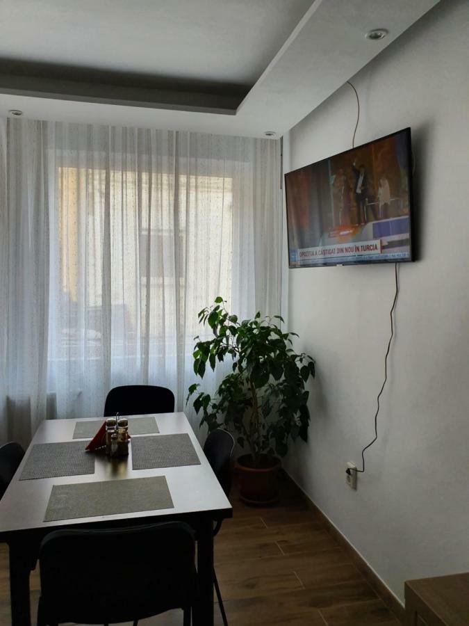 Tranzitrooms Bukarest Exteriör bild
